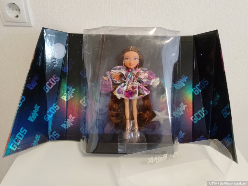 Bratz x gcds Special Edition Designer лотом (фото 4)