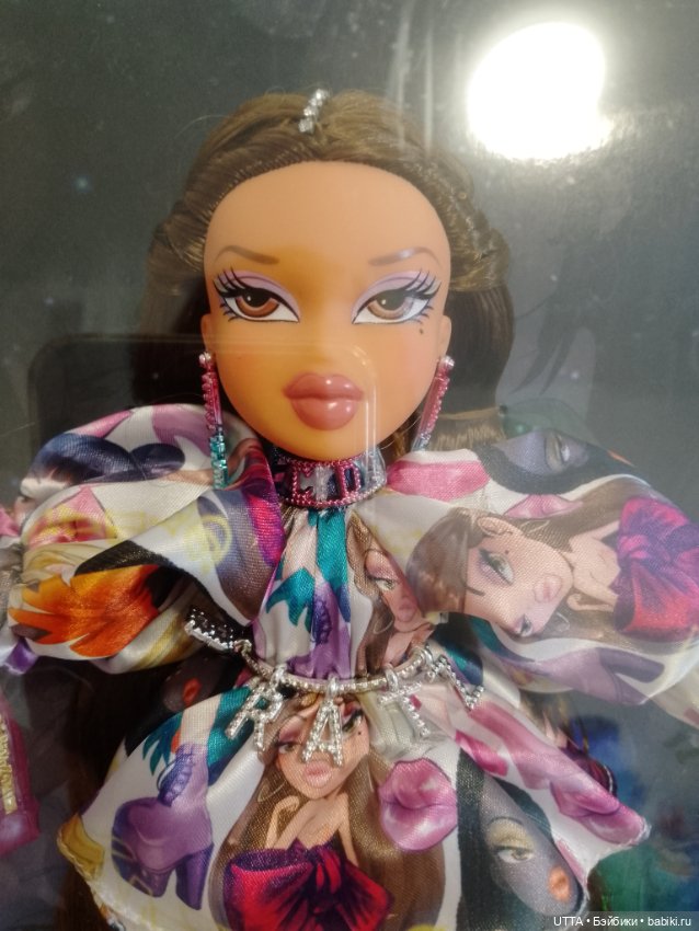 Bratz x gcds Special Edition Designer лотом (фото 7)