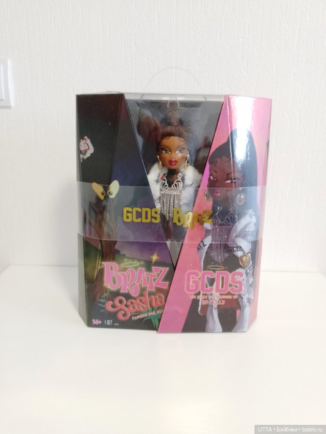 Bratz x gcds Special Edition Designer лотом (фото 2)