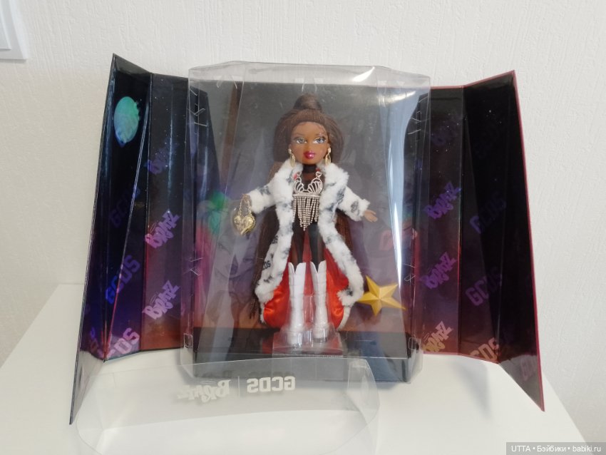 Bratz x gcds Special Edition Designer лотом (фото 5)