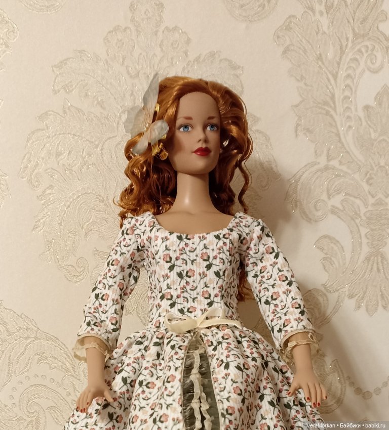 Платье для кукол Тоннер и им подобным