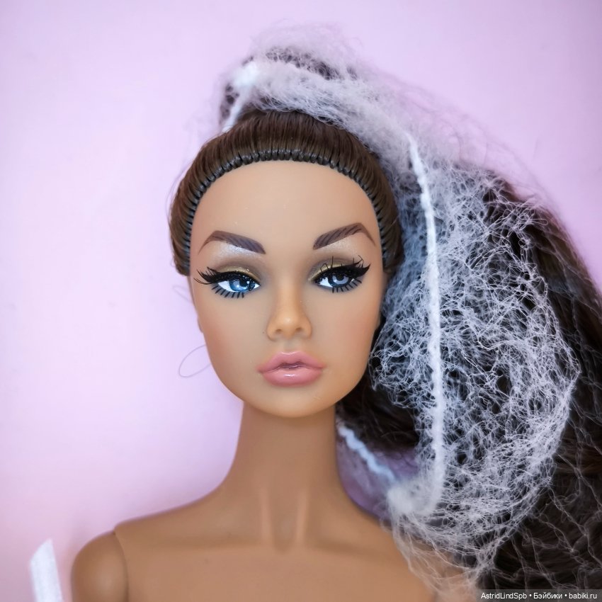 Poppy Parker Irresistible in India