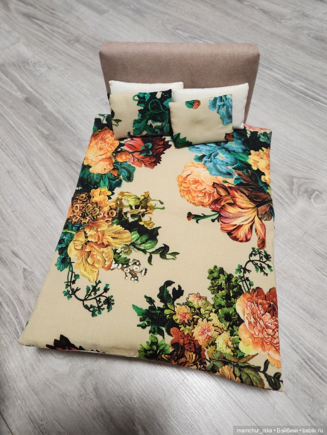 Кровать 1/6 для барби и подобных (фото 4)