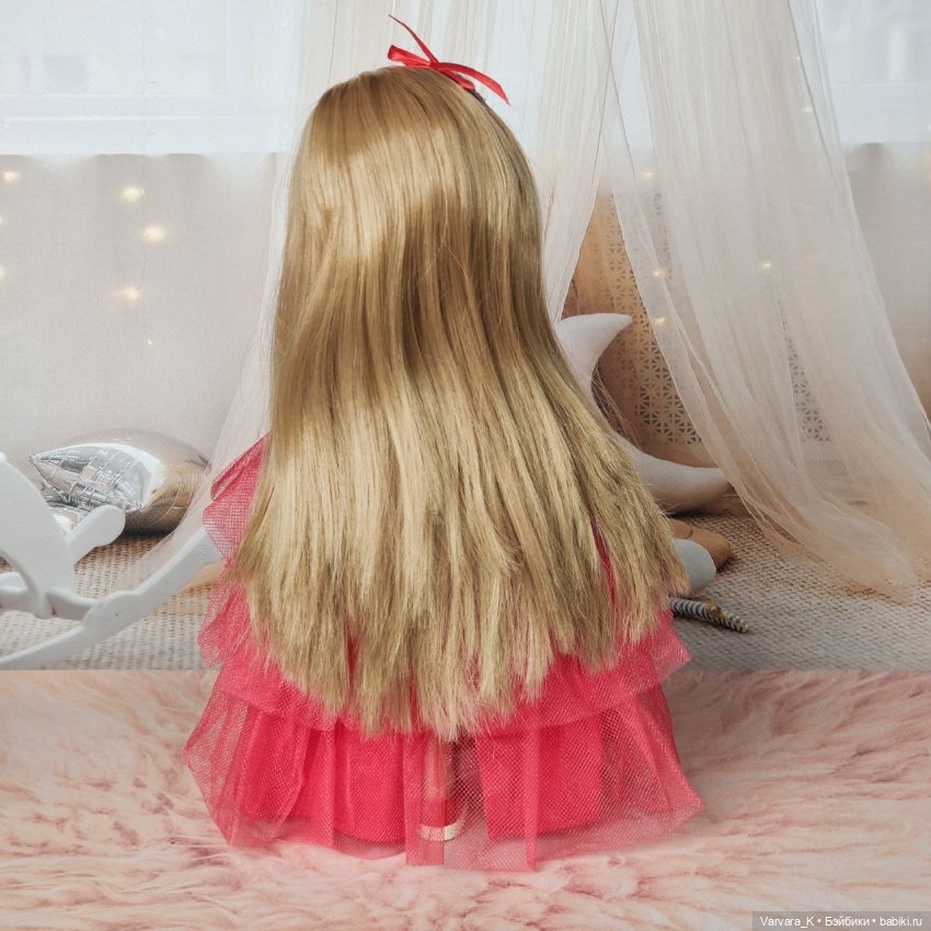 Кукла Llorens в красном бальном платье, прямые светлые волосы, ореховые глаза, 31 см (фото 9)