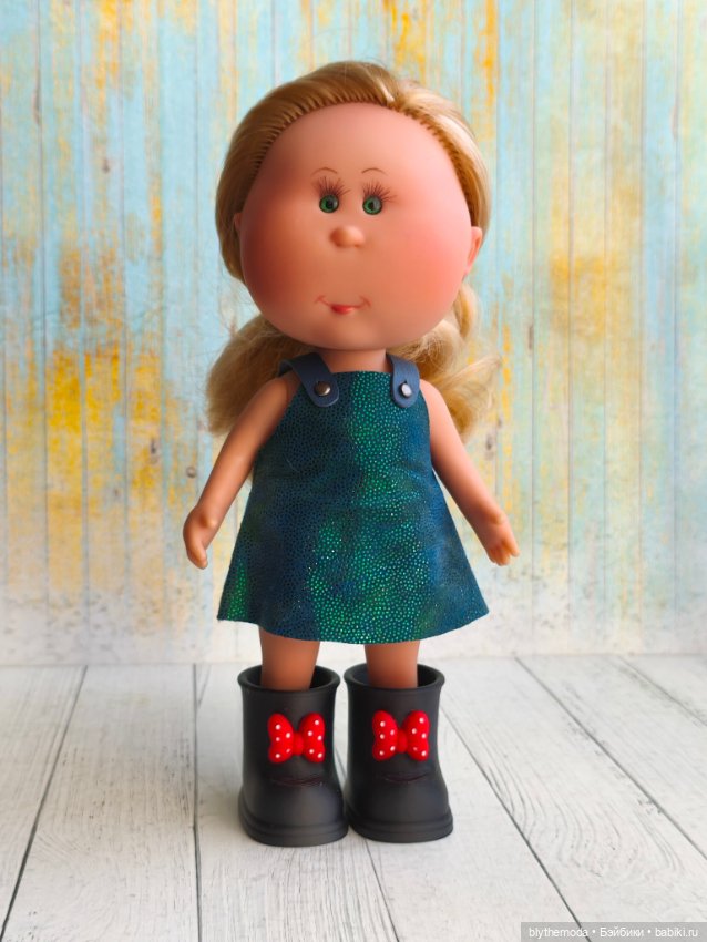 Пластиковые сапоги для куклы Мини Nines D'Onil MIA (Мия) 23 см (фото 9)