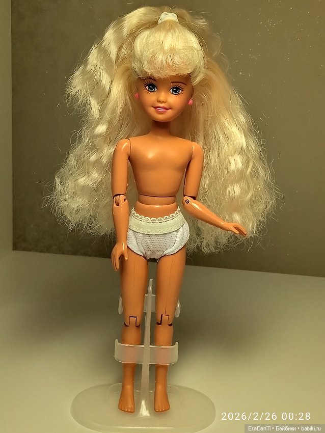 1997 Barbie Bicyclin’ Stacie