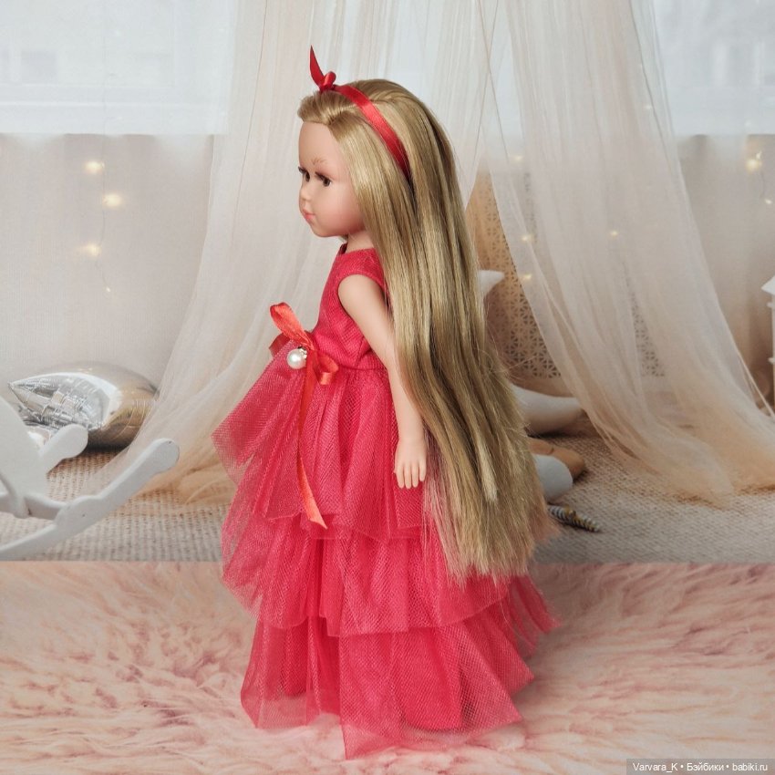 Кукла Llorens в красном бальном платье, прямые светлые волосы, ореховые глаза, 31 см (фото 10)