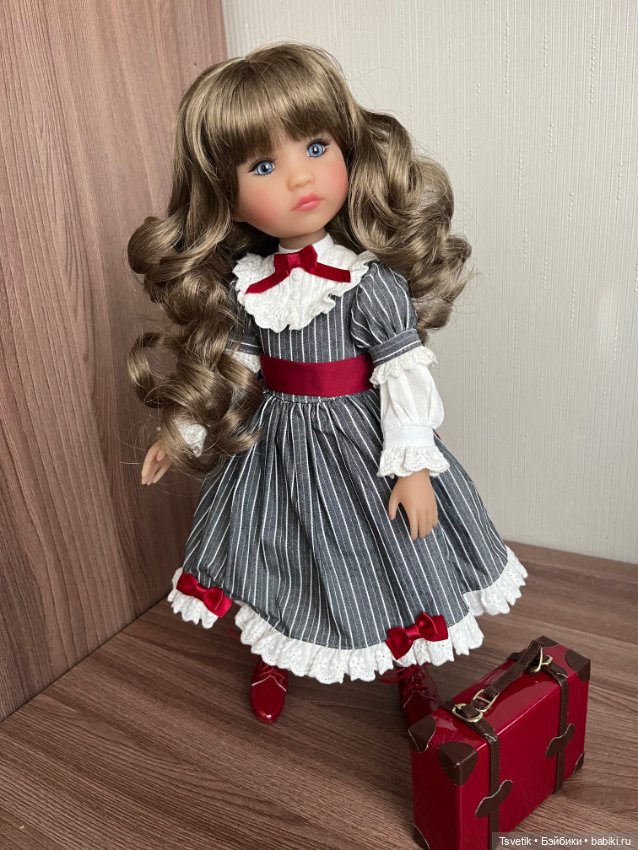 Аутфит и парики Катарины Руби Ред (фото 5)