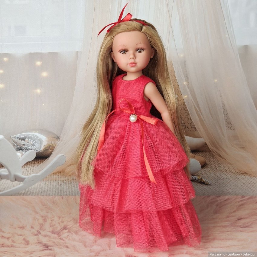 Кукла Llorens в красном бальном платье, прямые светлые волосы, ореховые глаза, 31 см