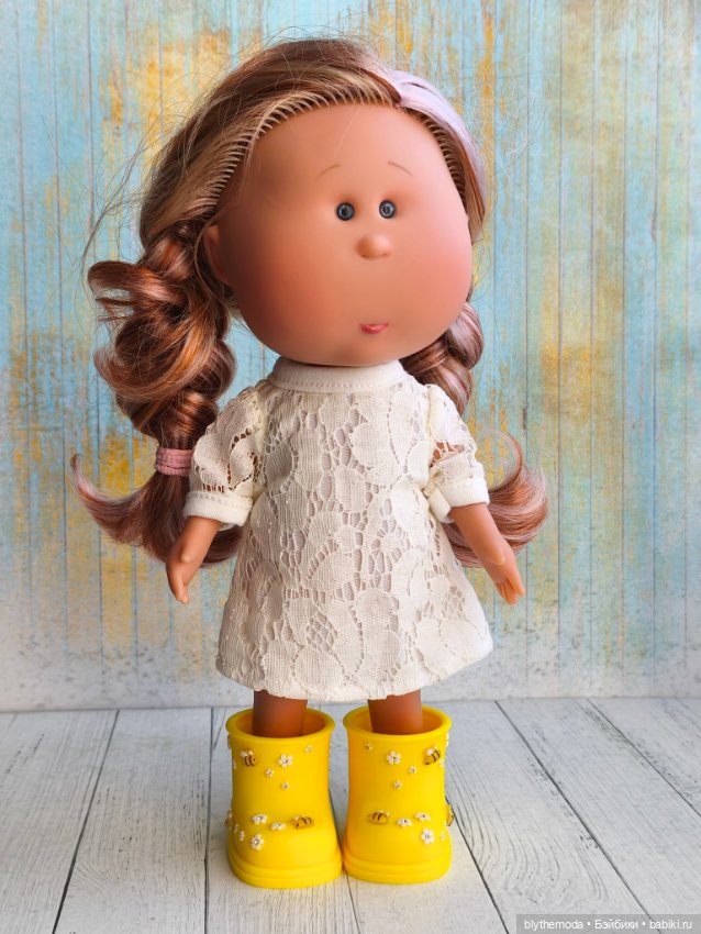 Пластиковые сапоги для куклы Nines D'Onil MIA (Мия) 30 см (фото 8)