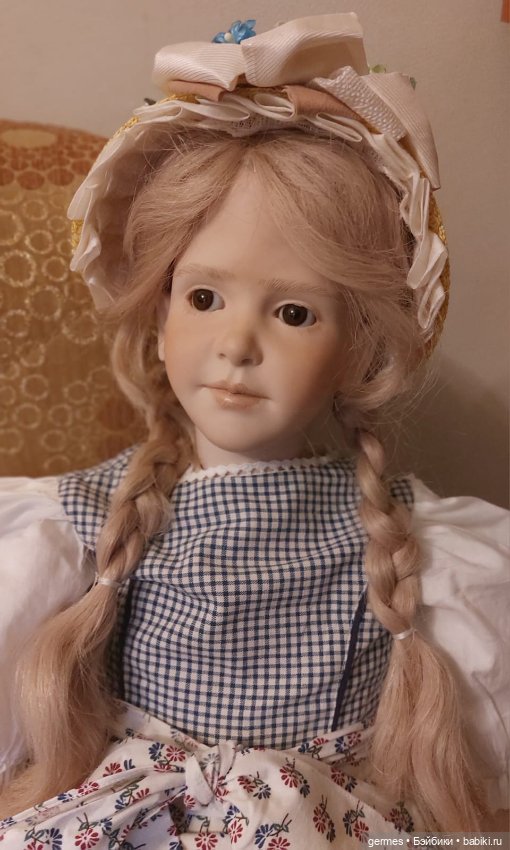 Фарфоровая студийная кукла от Ruth Treffeisen