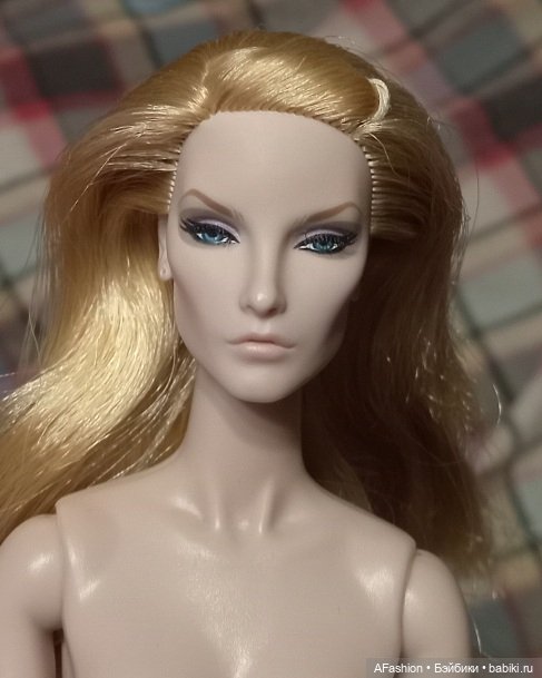 Fashion Royalty Elyse Key Pieces