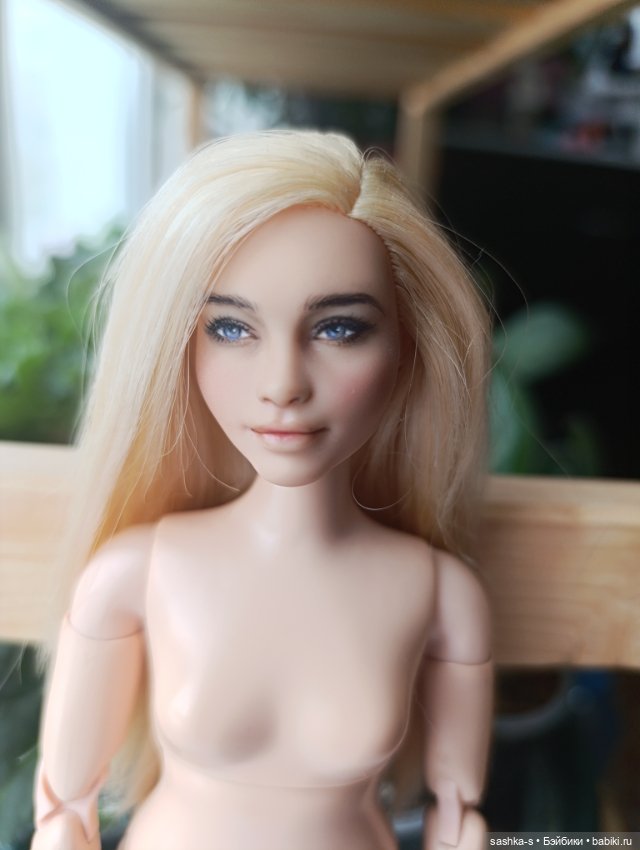 Барби ООАК Дейнерис Таргариен (Эмилия Кларк) (фото 6)