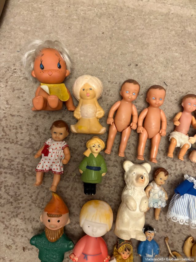 Небольшие винтажные куколки и пупсы (фото 7)
