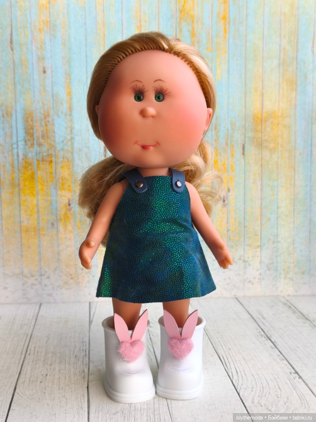 Пластиковые сапоги для куклы Мини Nines D'Onil MIA (Мия) 23 см (фото 7)