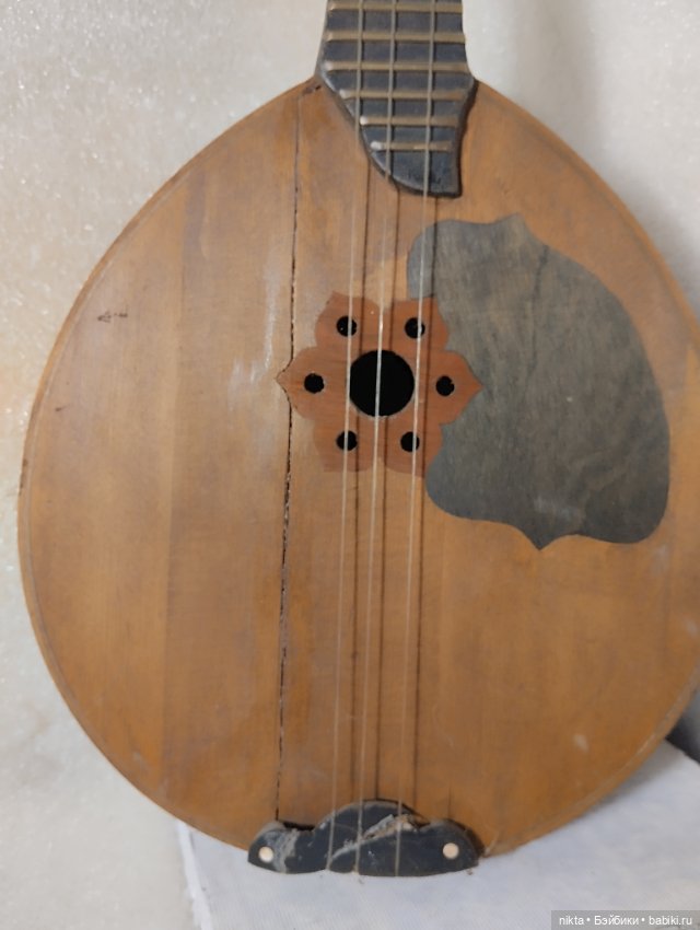 Маленькая домра для больших кукол (фото 2)