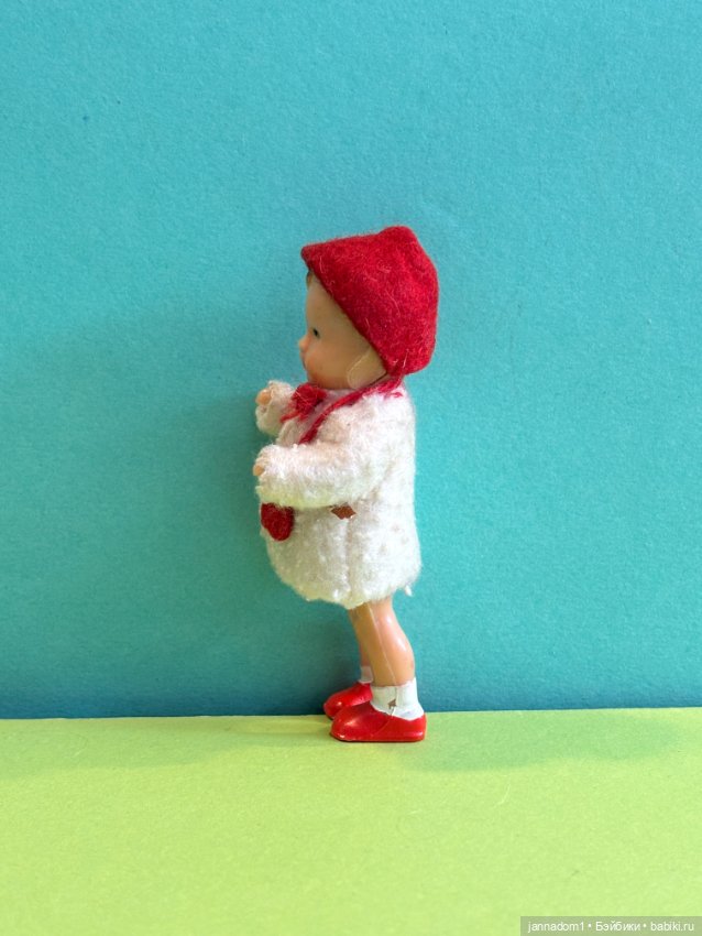 Куколка Аришка Ari из колкого пластика, высота 9 см (фото 3)