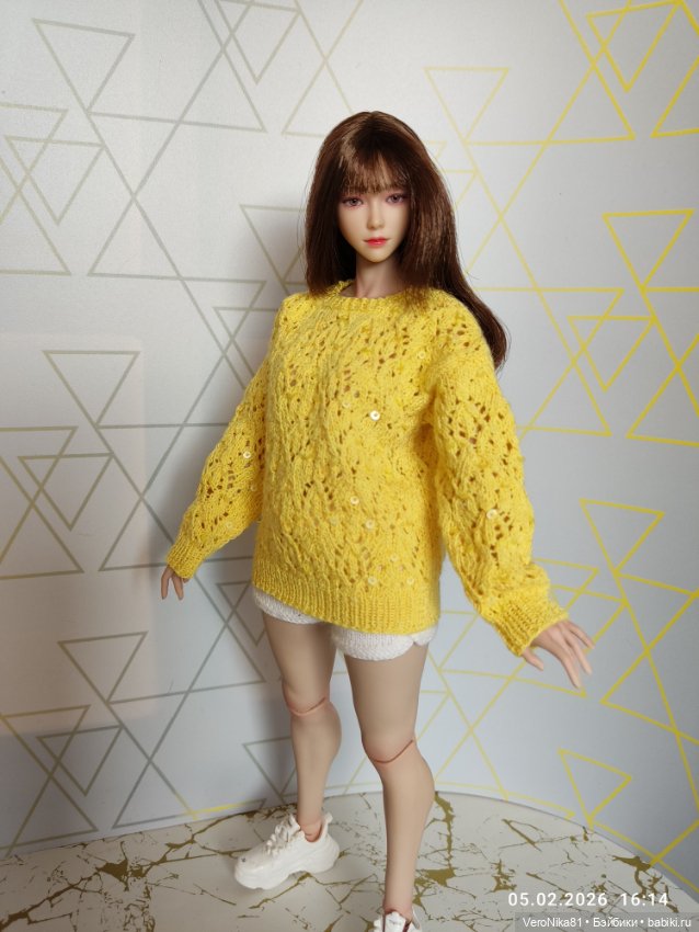 Желтый, светло-бежевый и разноцветный "зефирный" джемперы
