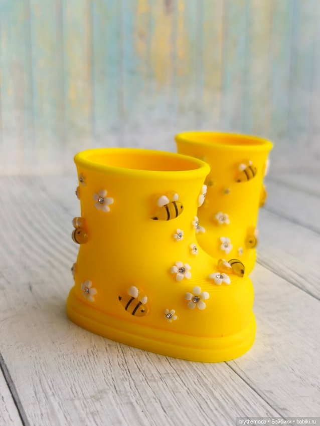 Пластиковые сапоги для куклы Мини Nines D'Onil MIA (Мия) 23 см