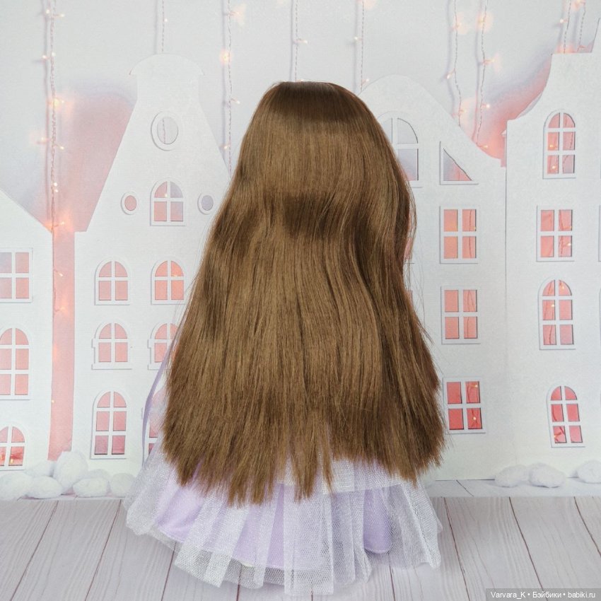 Llorens, "Принцесса", прямые волосы, шатенка 31см (фото 4)