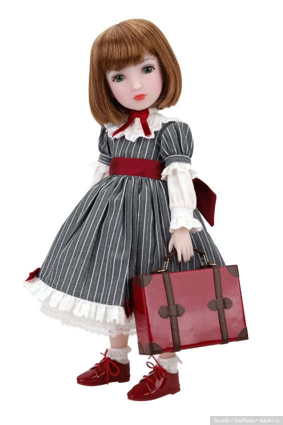 Аутфит и парики Катарины Руби Ред (фото 6)