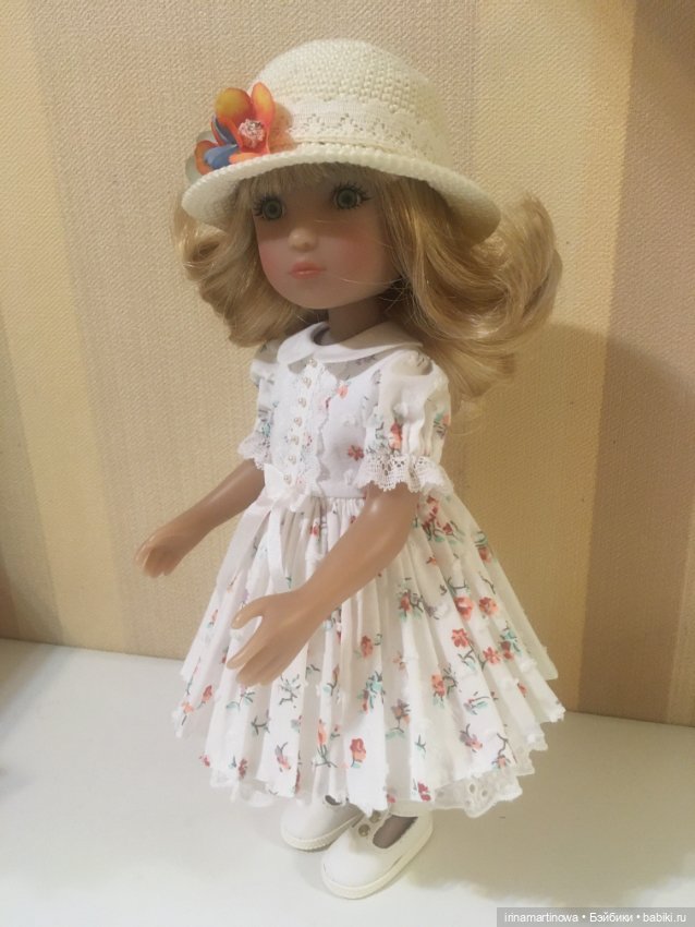 Руби Рэд 28 см (дримик) платье со шляпкой (фото 6)