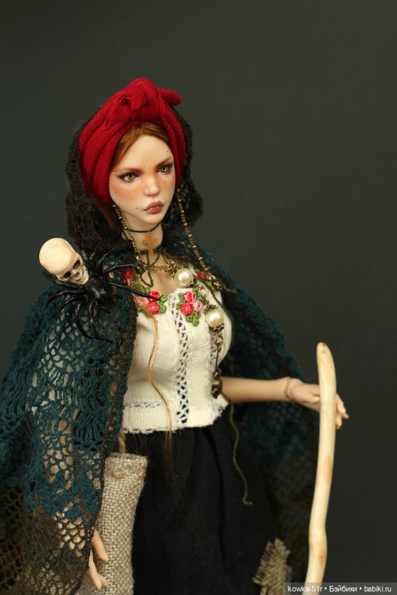 Авторская шарнирная кукла Молодая Яга (фото 5)