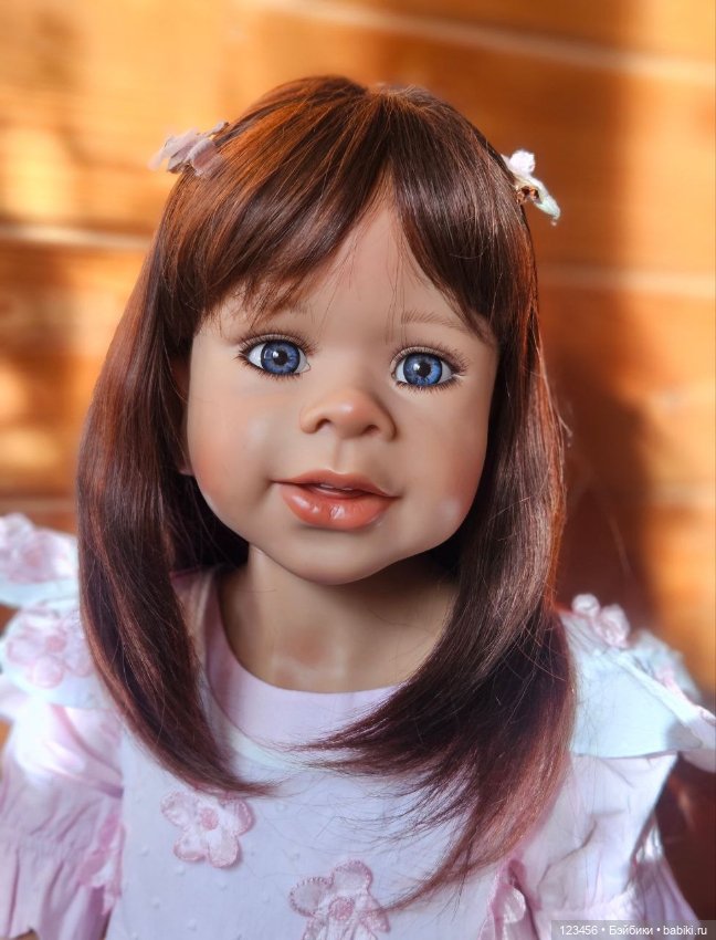 Очаровательная Bea от Monika Levenig