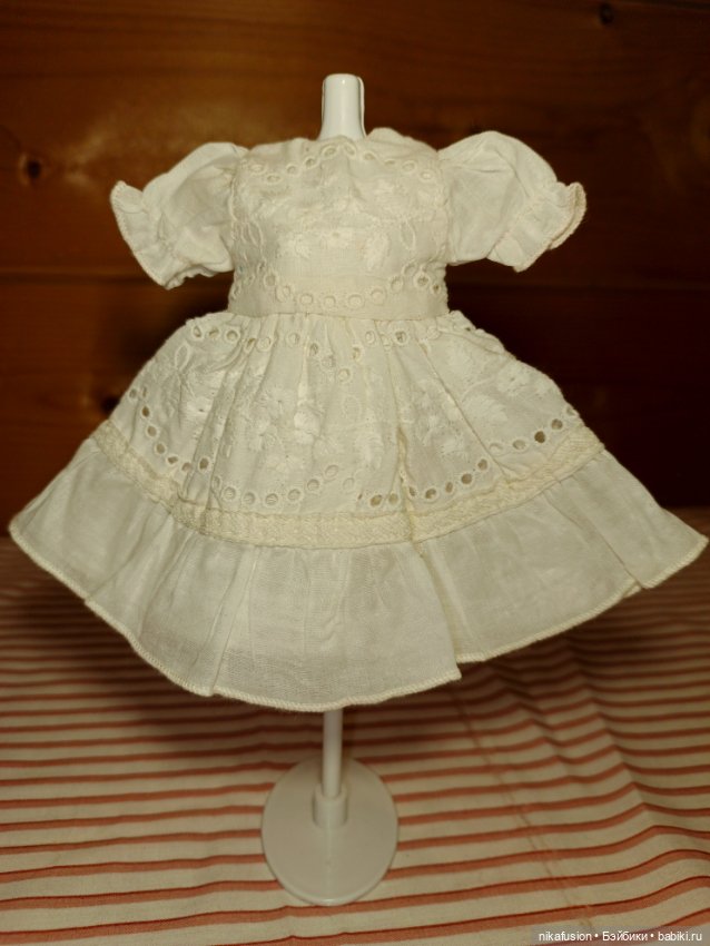 Платье на антикварную или винтажную куклу рост 20 см