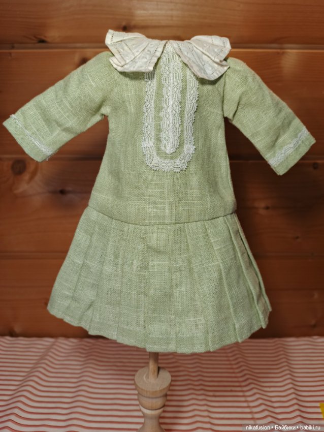 Платье на антикварную или винтажную куклу рост 35-37 см
