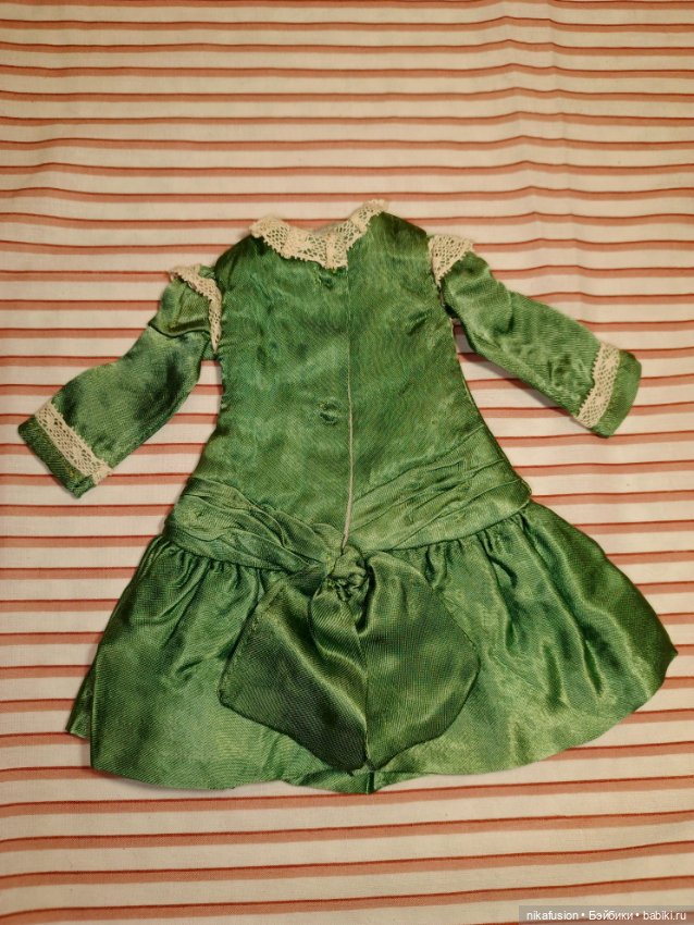 Платье шёлк на антикварную или винтажную куклу рост 28 см (фото 3)