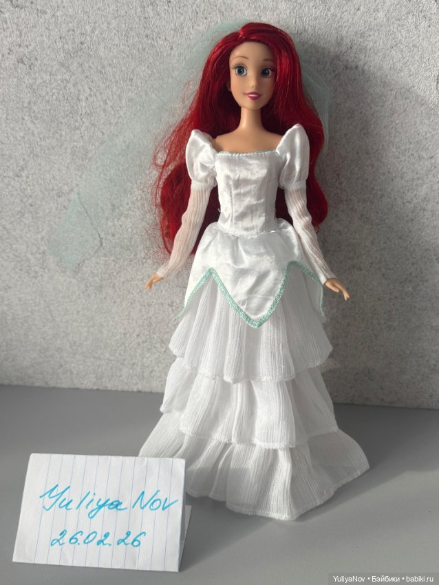 Ариэль в свадебном платье (фото 3)