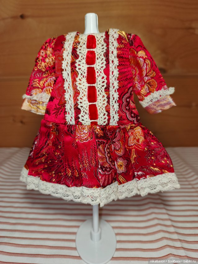 Платье на антикварную или винтажную куклу рост 21-23 см