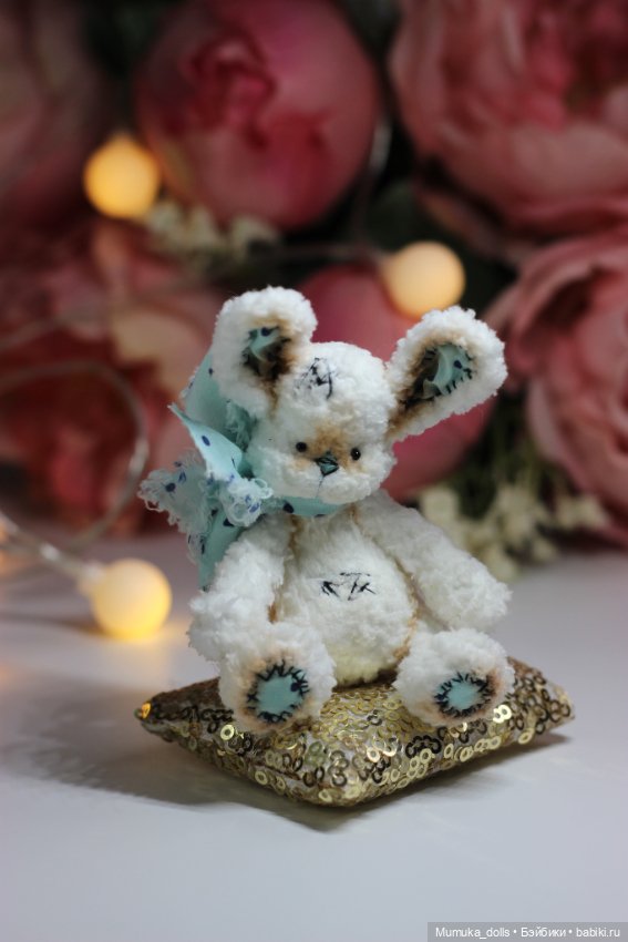 Авторский белый Зайка — Авторские игрушки