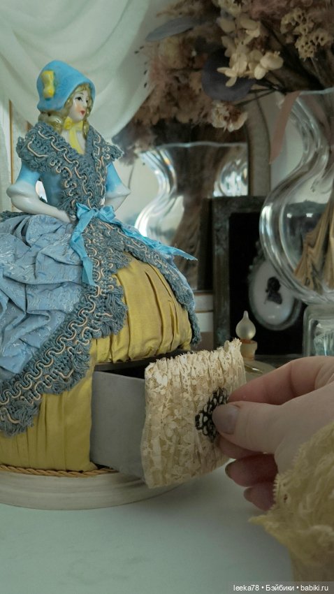 Большая фарфоровая игольница «Лазурный полдень» (фото 6)