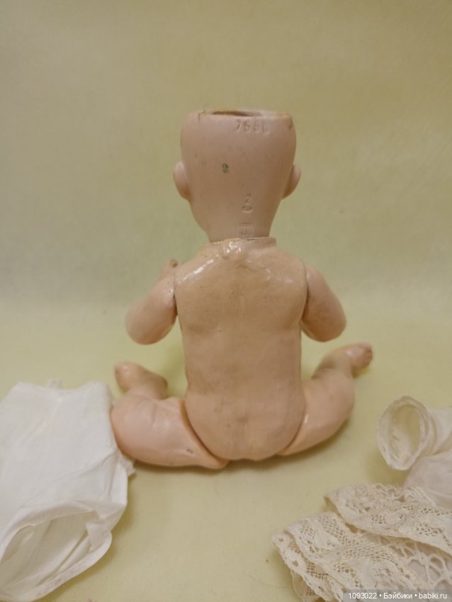 Антикварная куколка Geb. Heubach 7556