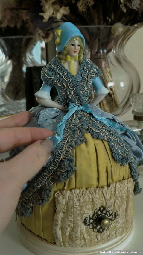 Большая фарфоровая игольница «Лазурный полдень» (фото 8)