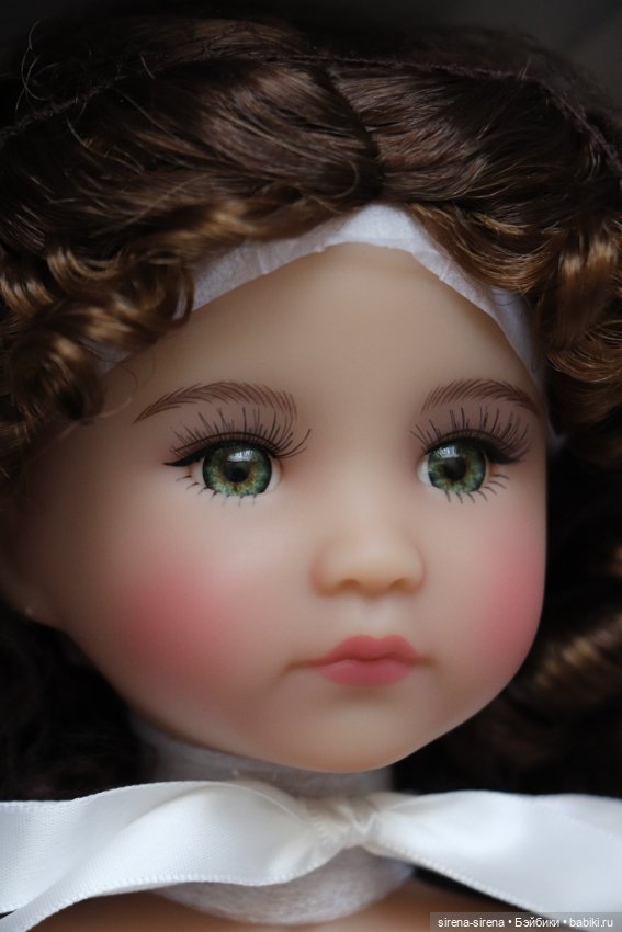 Шикарная клубная Роза Руби Ред, Rose in Green Ruby Red (фото 8)