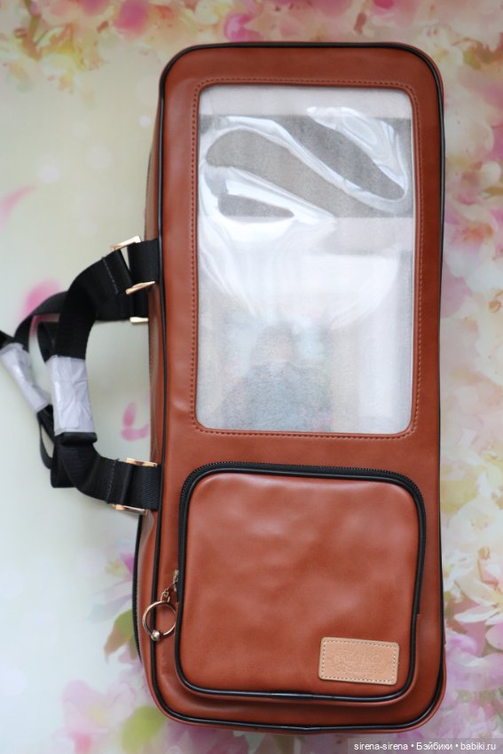 Шикарная клубная Роза Руби Ред, Rose in Green Ruby Red