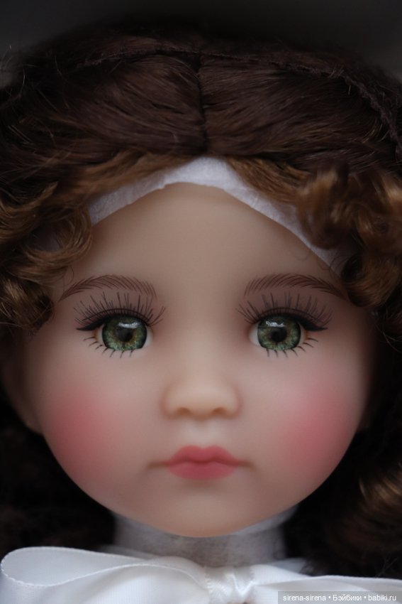 Шикарная клубная Роза Руби Ред, Rose in Green Ruby Red (фото 5)