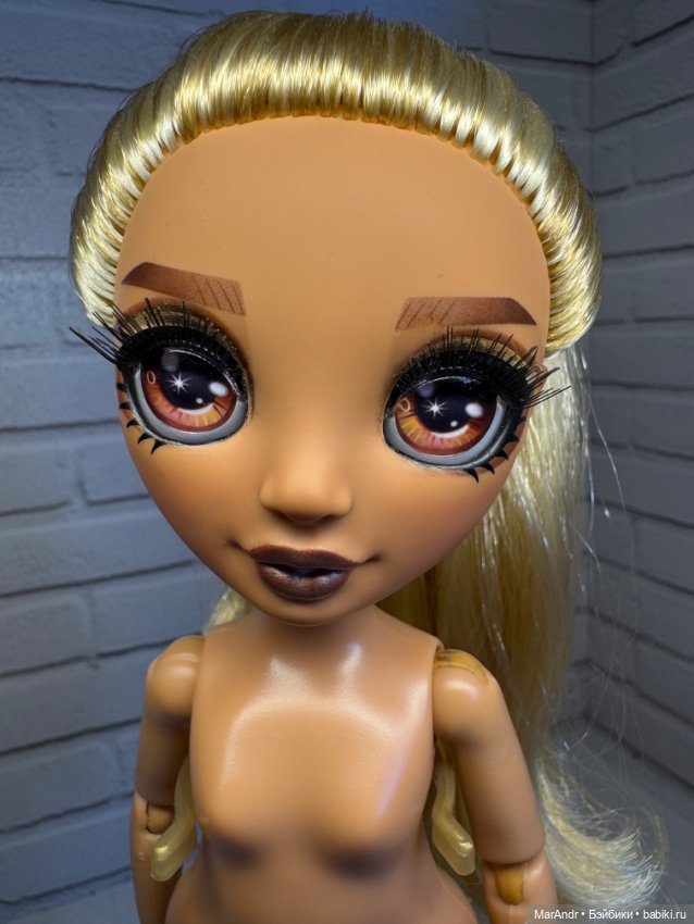 Кукла Rainbow High Мариса (фото 8)