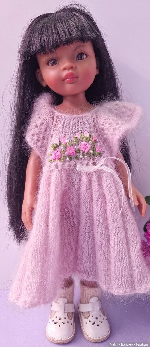 Мейли с наклонной головой Паола Рейна