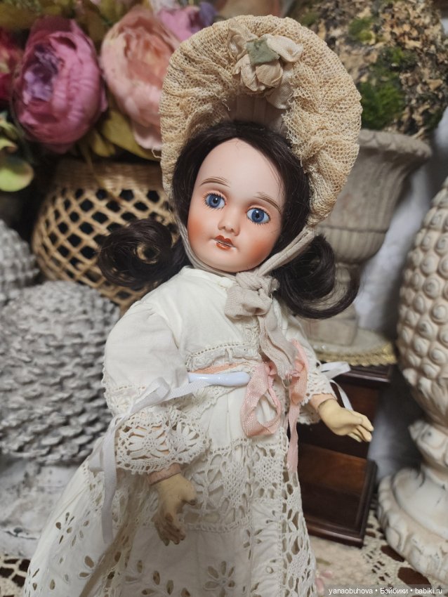 Антикварная французская куколка Лимож, 30 см