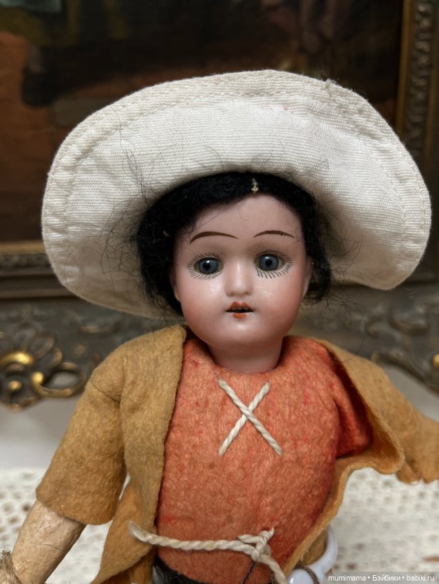 Хорошенькая миничка W. Göbel "Bavaria" рост 26 см (фото 2)