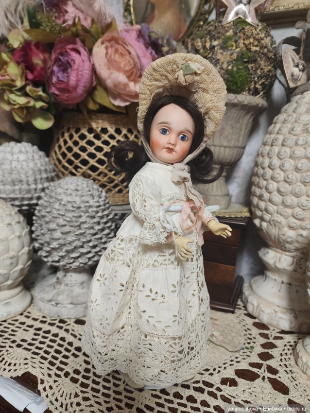 Антикварная французская куколка Лимож, 30 см