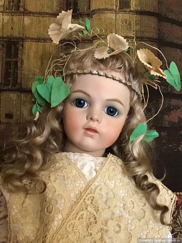 Старинная большая бутоньерка в виде веточки вьюнка (фото 10)