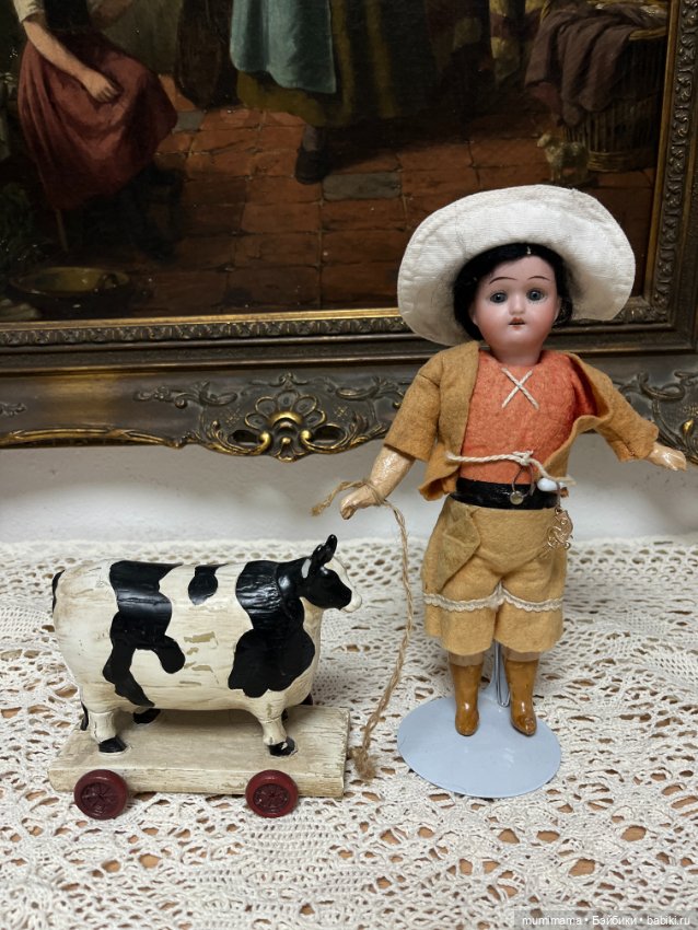 Хорошенькая миничка W. Göbel "Bavaria" рост 26 см