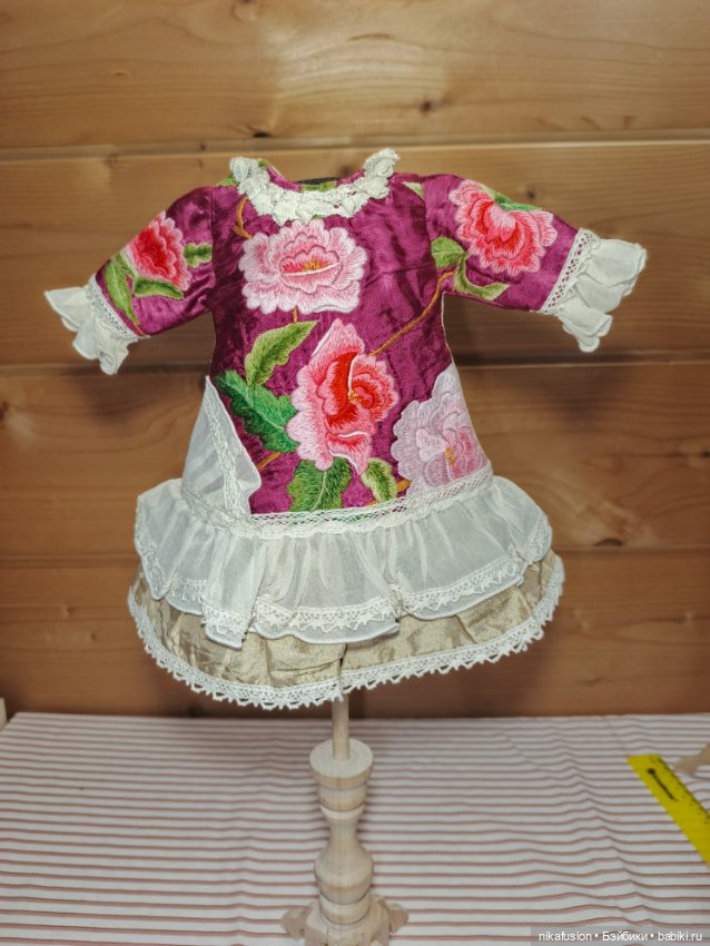 Платье шёлк на антикварную или винтажную куклу рост 35-40 см (фото 2)