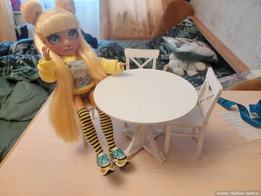 Стол и три стула — Кукольная мебель (фото 6)