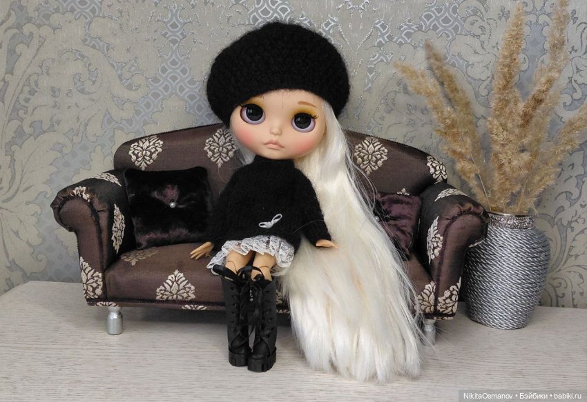 Мебель-диван для кукол Паола, Блайз, Барби 1:6 (фото 6)